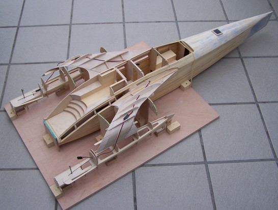 maquette Trimaran Earthrace