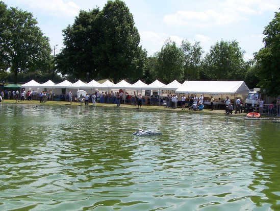 Maquette Trimaran Earthrace à Massy 2010